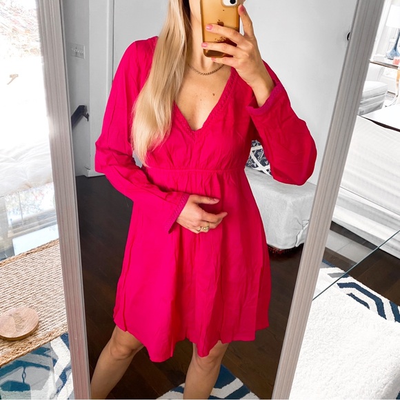 🌺 RESORT BOHO RASPBERRY RED CROCHET VNECK BEACH COVERUP! - Picture 2 of 12